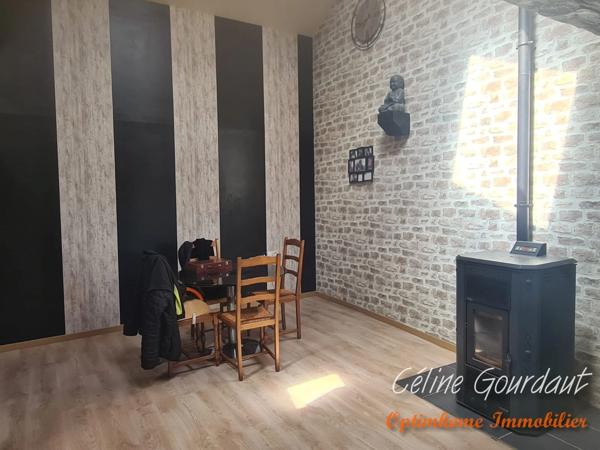 Maison 8 pces, 150 m², granges et jardin