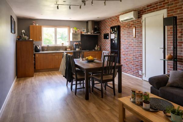 Maison 8 pces, 150 m², granges et jardin