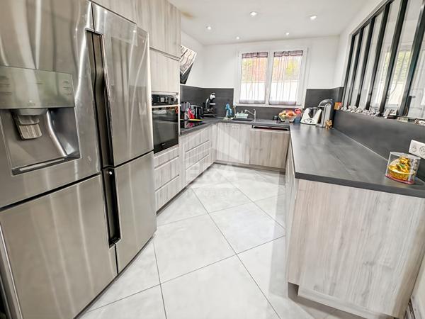 SEPTEMES LES VALLONS - Maison T5 de 123m2 sur parcelle de 475m2