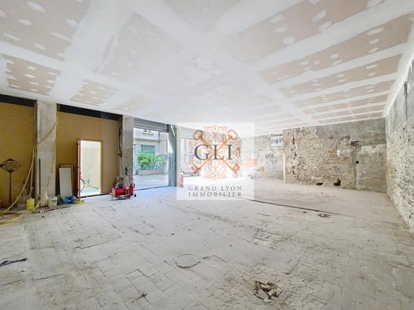 LOCAUX COMMERCIAUX – COURS VITTON