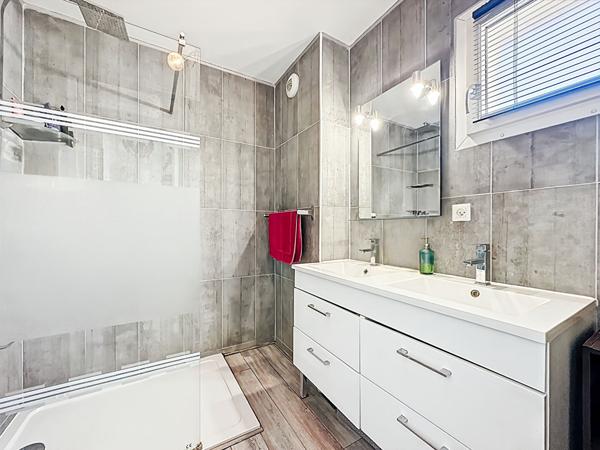 Maison à vendre à Marseille avec Jardin, terrasse et garage : votre futur cocon !