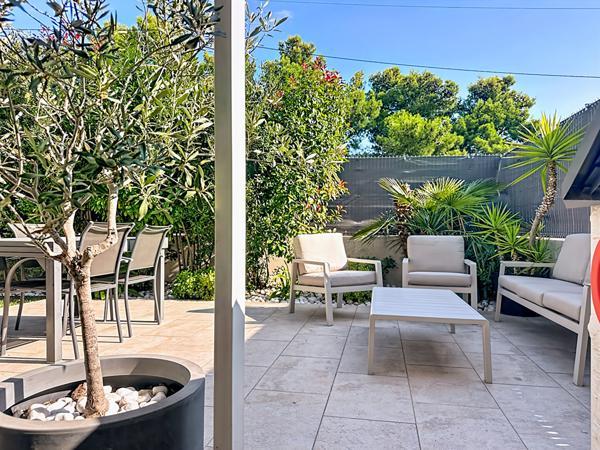 Maison à vendre à Marseille avec Jardin, terrasse et garage : votre futur cocon !