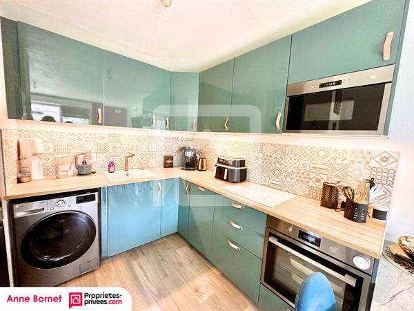 Appartement 2 pièces avec terrasse et double parking privatif