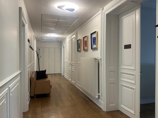 TRES BEAUX BUREAUX OU APPARTEMENT -PARC SALVATOR -MULHOUSE CENTRE