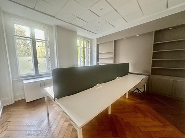 TRES BEAUX BUREAUX OU APPARTEMENT -PARC SALVATOR -MULHOUSE CENTRE