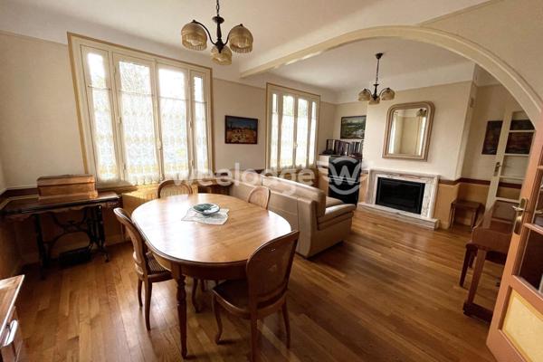 Maison à vendre 8 pièces de 139 m² à Conflans-Sainte-Honorine