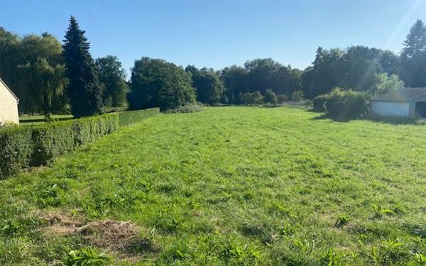 Terrain à vendre    Lizy