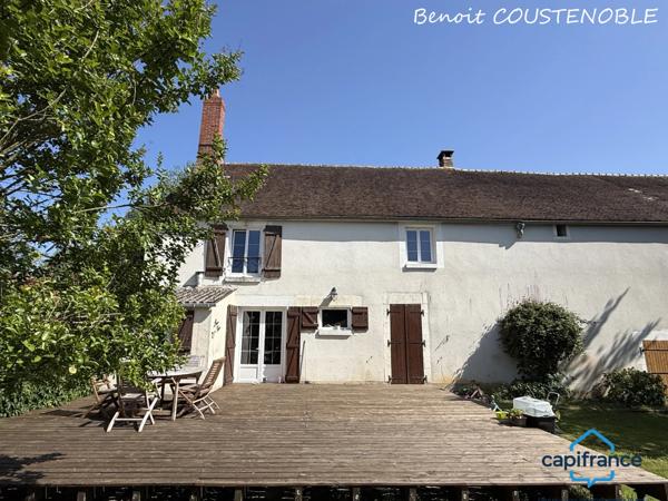 Maison à vendre de 188 m ²- 3 chambres à LABORDE commune de AUXERRE (89) - Terrain 1 740 m² - avec dépendances