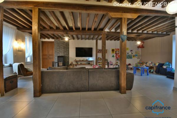 Maison à vendre de 188 m ²- 3 chambres à LABORDE commune de AUXERRE (89) - Terrain 1 740 m² - avec dépendances
