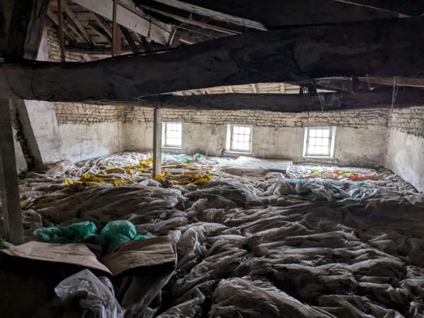 Centre ville de Matha, commerce et logement