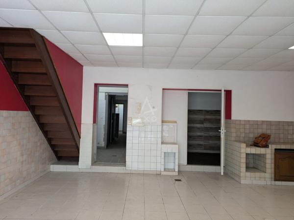 Centre ville de Matha, commerce et logement