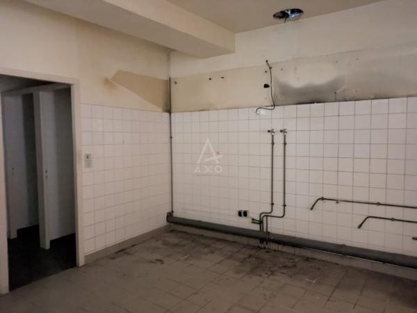 Centre ville de Matha, commerce et logement