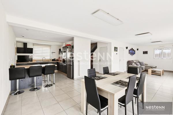 A Vendre Maison contemporaine comprenant  5 chambres à Yffiniac