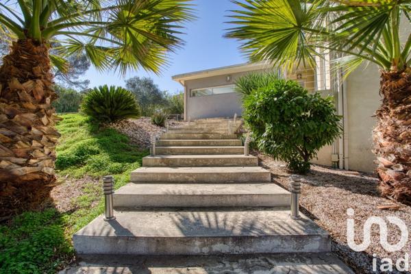 Maison 5 pièces de 146 m² à Saint-Raphaël (83700)