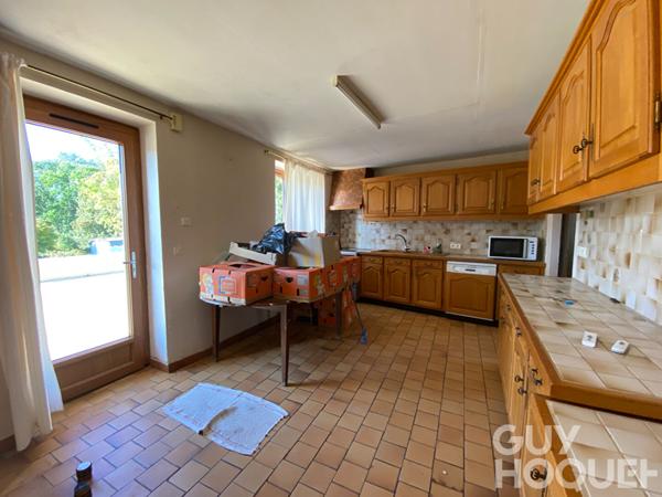 Vallée de la Conie, Longère avec dépendances