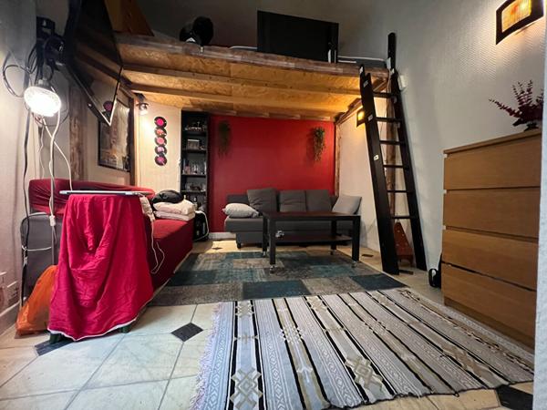 Studio Rue Voltaire PARIS XIème