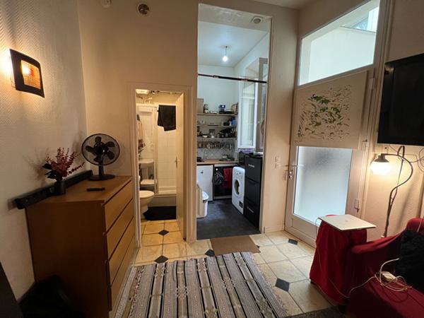 Studio Rue Voltaire PARIS XIème