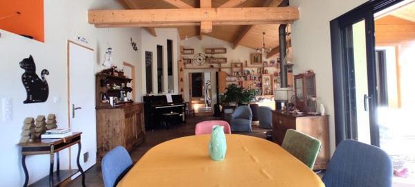 Maison contemporaine Saintes CENTRE VILLE 203 m²