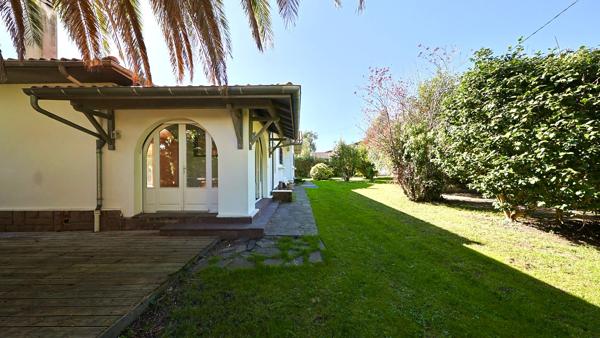 Maison des années 50 à réinventer au coeur d'un écrin végétal - OFFRE ACCEPTEE - Anglet