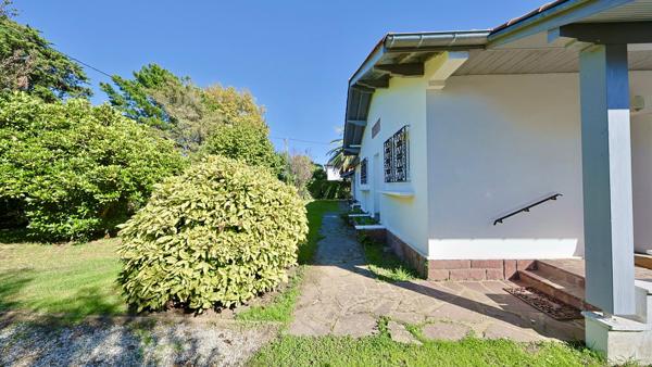 Maison des années 50 à réinventer au coeur d'un écrin végétal - OFFRE ACCEPTEE - Anglet