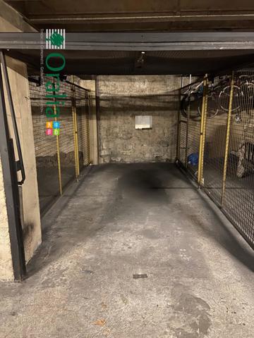 Parking · Location Paris (75006)