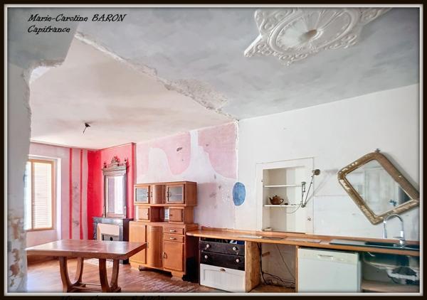 BUZANCAIS (36)maison atypique 3 chambres grandes surfaces