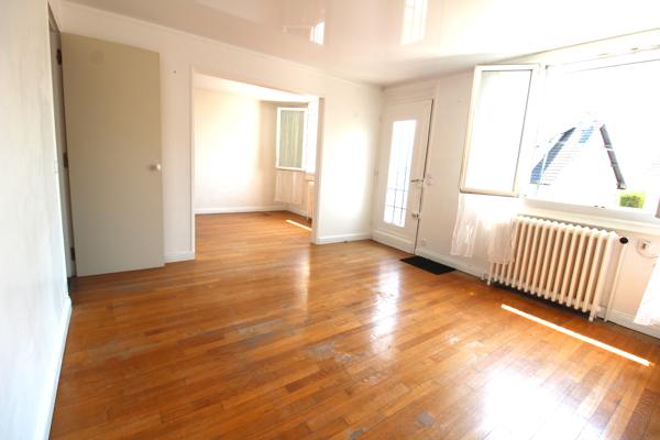 CORMEILLES-EN-PARISIS - QUARTIER CENTRE HAUT - MAISON 90 M² - 3 CHAMBRES - TERRAIN 392 M² - TERRASSE - GARAGE - PARKING - SOUS SOL -