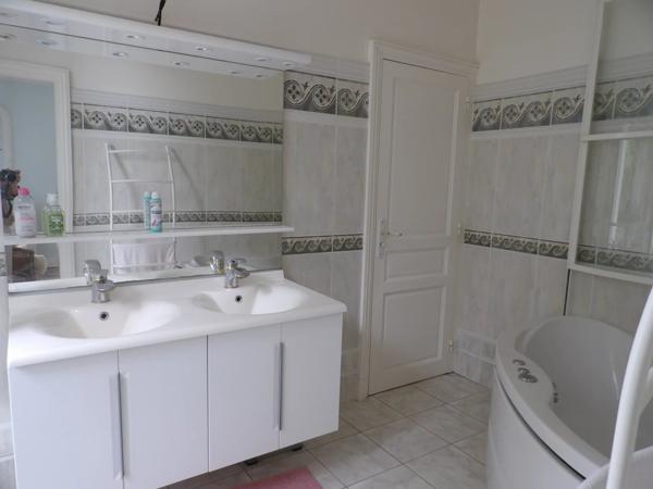 Vente Propriété 7 pièces 180 m2 à Anet