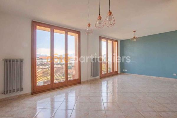 Vente
                Appartement65 m² - 3 Pièces -
                    ANNEMASSE (74100)