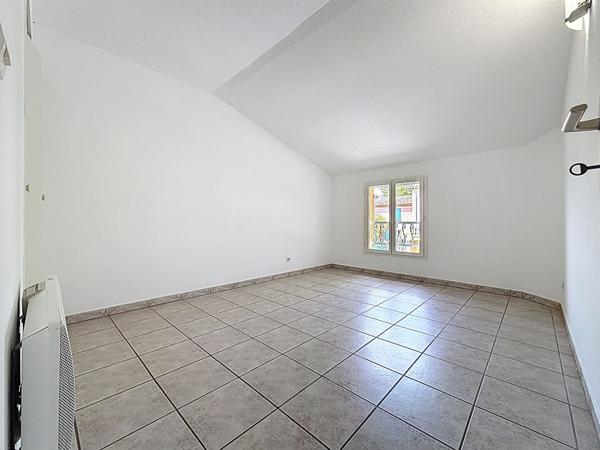 Maison Orange 4 pièce(s) 103 m2 avec terrain + garage