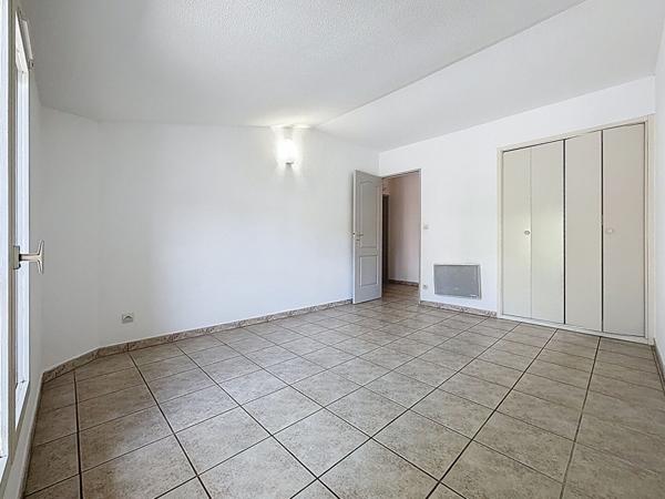 Maison Orange 4 pièce(s) 103 m2 avec terrain + garage