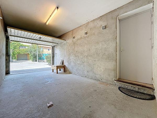 Maison Orange 4 pièce(s) 103 m2 avec terrain + garage