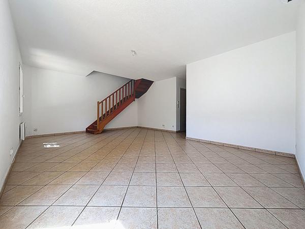 Maison Orange 4 pièce(s) 103 m2 avec terrain + garage