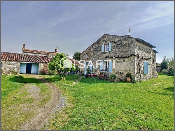 MAGNIFIQUE MAISON EN PIERRE AVEC JARDIN ET DEPENDANCES