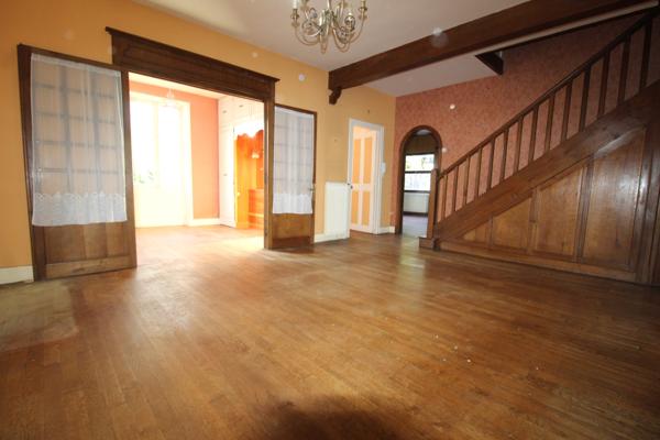 La Guerche-sur-l'Aubois (18150) Maison familiale avec jardin – La Guerche-sur-l’Aubois