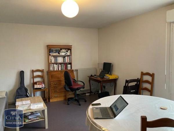 Appartement à louer 2 pièces 48.81m²