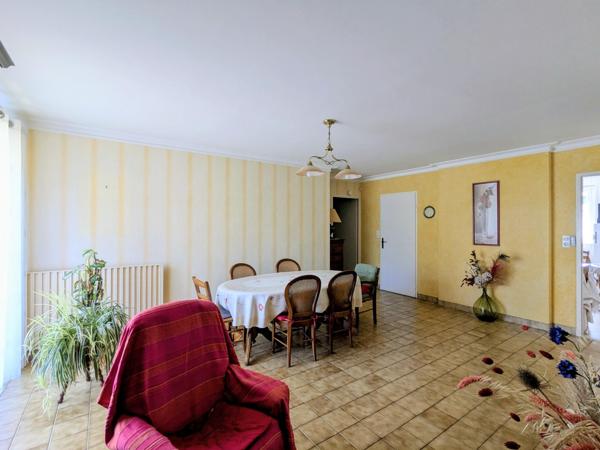 Rare maison plain pied 3 chambres avec garage et combles aménagés