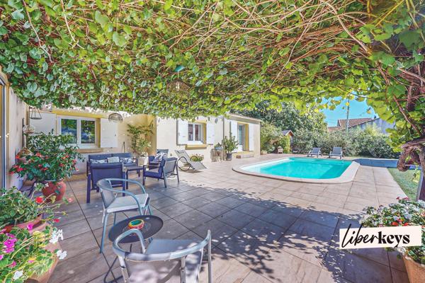 Propriété d’exception à Istres – Vue panoramique sur la colline & cadre zen