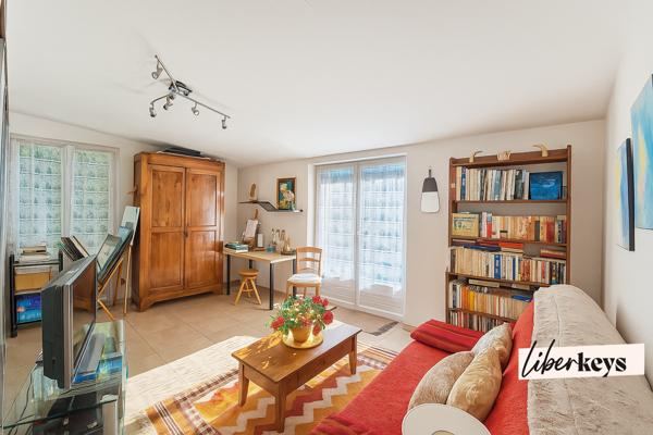 Propriété d’exception à Istres – Vue panoramique sur la colline & cadre zen