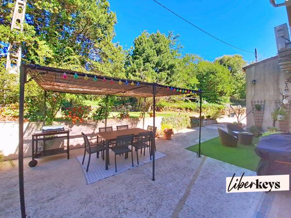 Propriété d’exception à Istres – Vue panoramique sur la colline & cadre zen