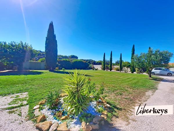 Propriété d’exception à Istres – Vue panoramique sur la colline & cadre zen
