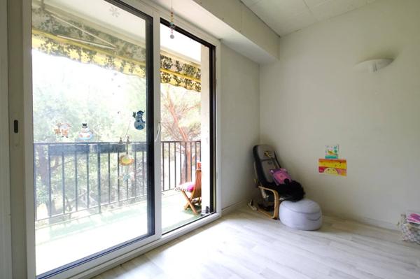 T3 Résidence standing avec piscine et tennis.