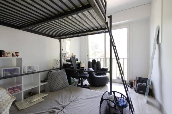 T3 Résidence standing avec piscine et tennis.