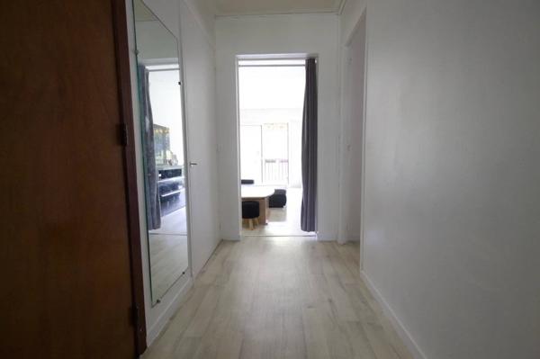 T3 Résidence standing avec piscine et tennis.