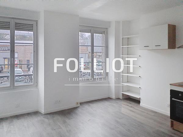 A LOUER - Villedieu les Poêles - Proximité gare - 26.62 m² + garage