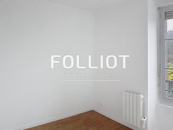 A LOUER - Villedieu les Poêles - Proximité gare - 26.62 m² + garage