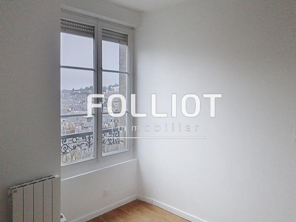 A LOUER - Villedieu les Poêles - Proximité gare - 26.62 m² + garage