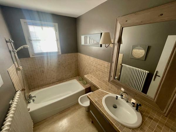 A VENDRE PUILBOREAU MAISON 130M2 AVEC GARAGE ET JARDIN