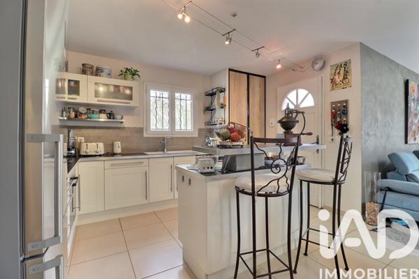 Maison à vendre 4 pièces 83 m² Solliès-Toucas