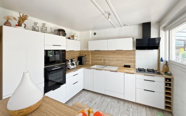 Maison à vendre    4 pièces • 107 m2 Saint-Jean-de-la-Ruelle
